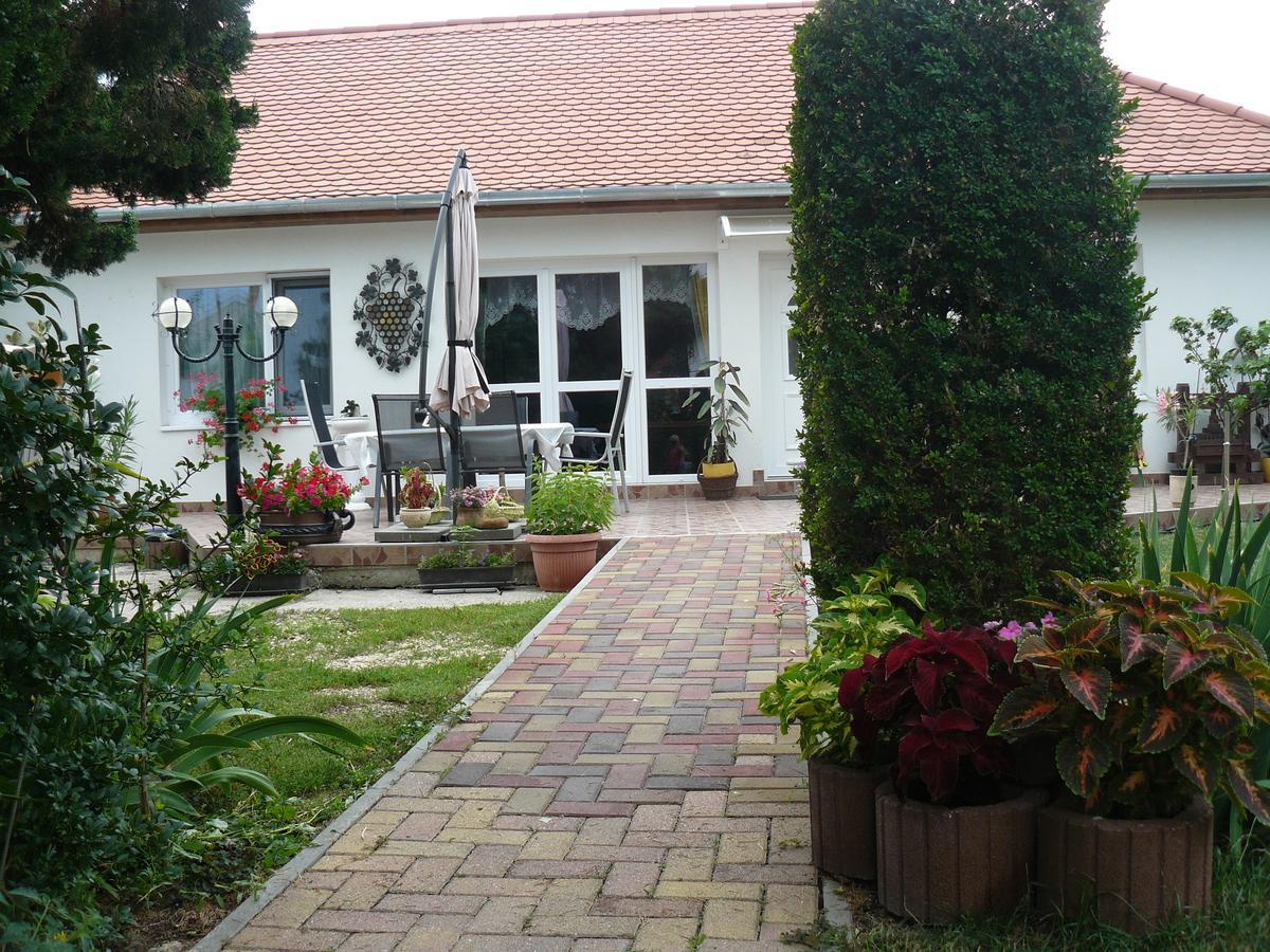 Elizabeth Apartman Tokaj Buitenkant foto